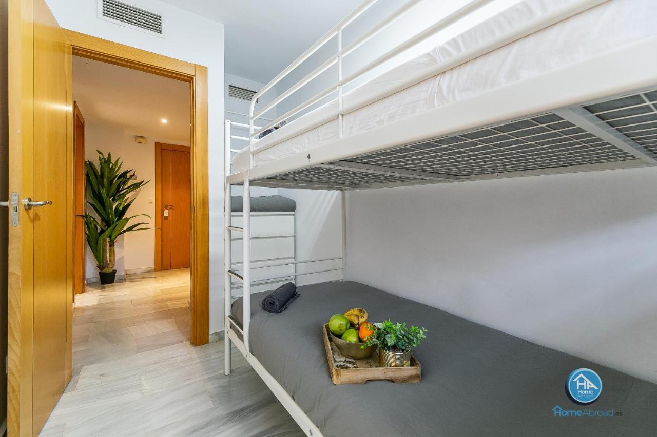 Malaga Boutique Stay - Carlos Haya Area With Parking ภายนอก รูปภาพ