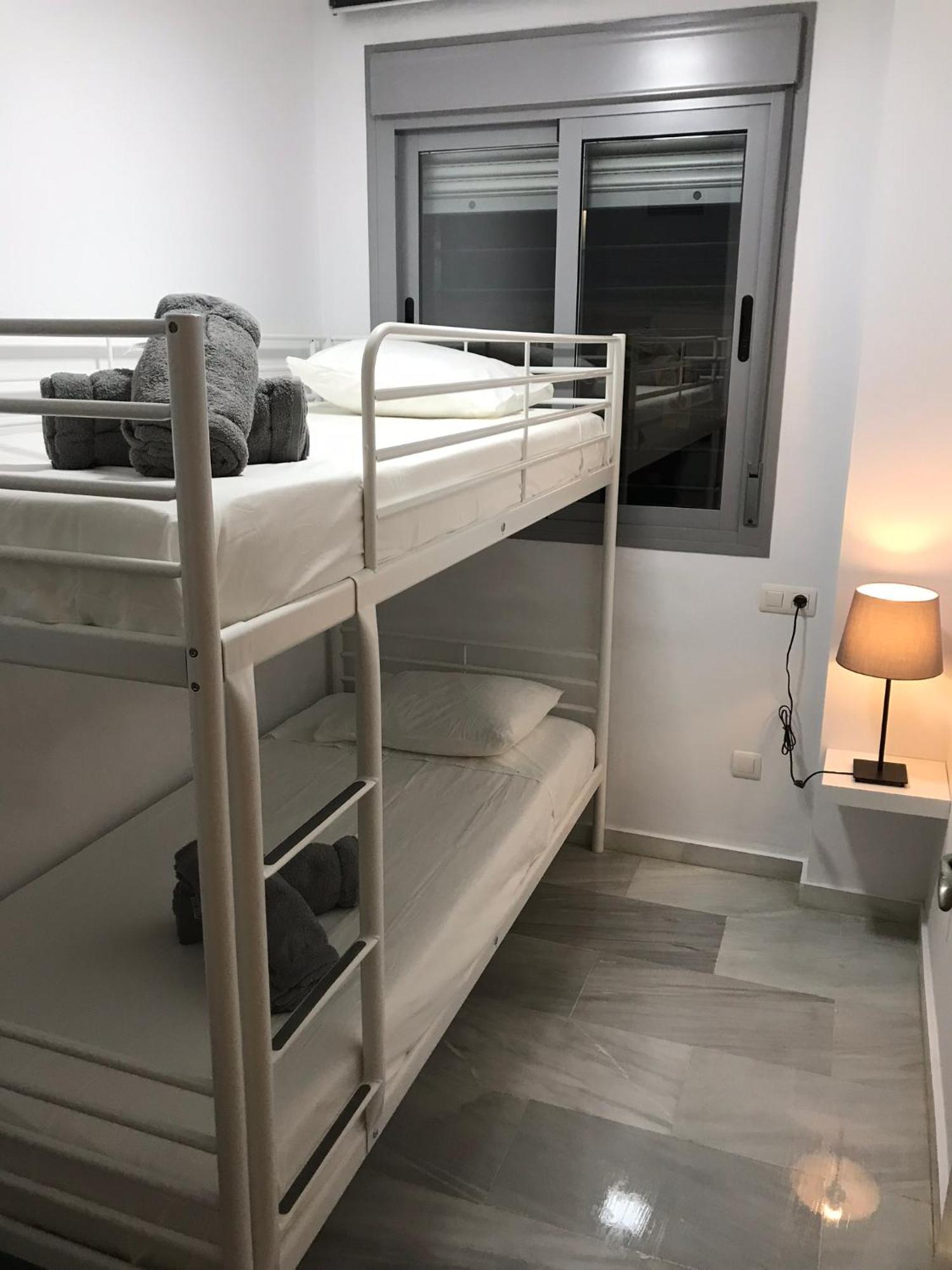 Malaga Boutique Stay - Carlos Haya Area With Parking ภายนอก รูปภาพ